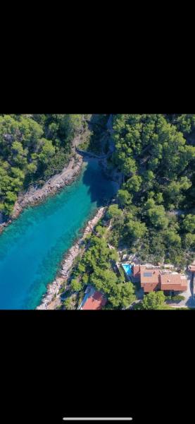 Villa Rosa, Vrboska